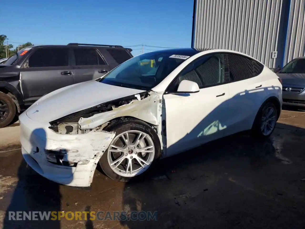 1 Photograph of a damaged car 5YJYGDEE2MF254858 TESLA MODEL Y 2021