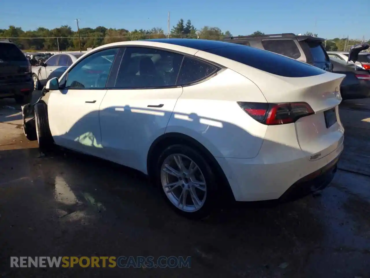 2 Photograph of a damaged car 5YJYGDEE2MF254858 TESLA MODEL Y 2021