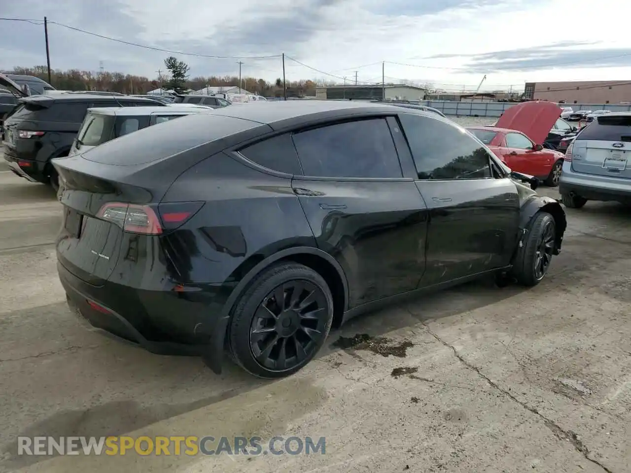 3 Photograph of a damaged car 5YJYGDEE2MF280246 TESLA MODEL Y 2021