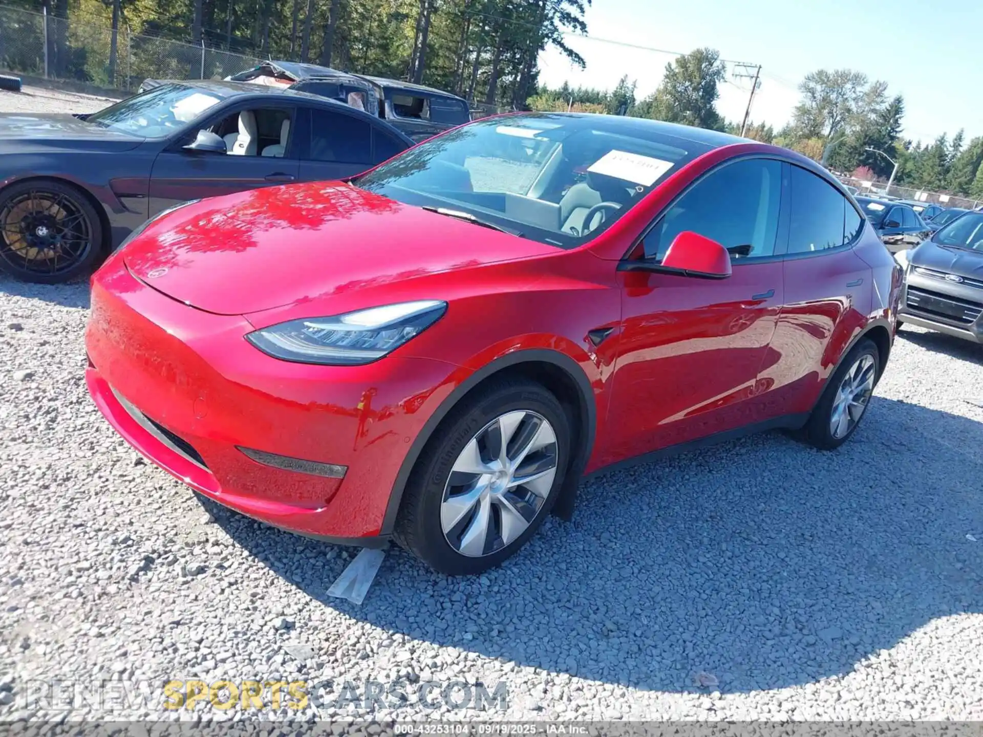 2 Photograph of a damaged car 5YJYGDEE2MF287066 TESLA MODEL Y 2021