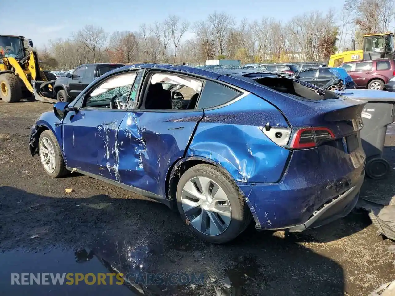 2 Photograph of a damaged car 5YJYGDEE2MF293742 TESLA MODEL Y 2021