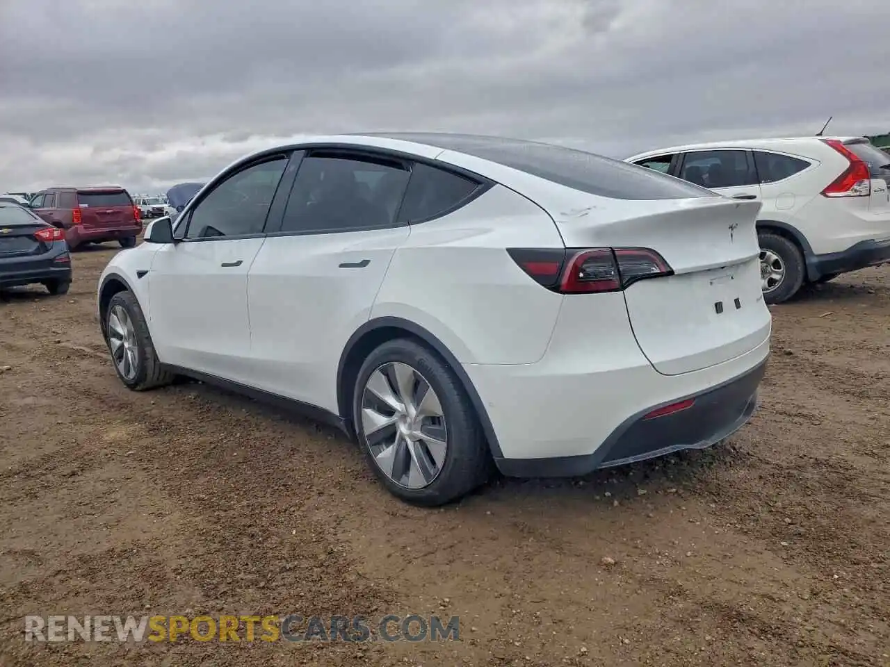 2 Photograph of a damaged car 5YJYGDEE2MF294423 TESLA MODEL Y 2021