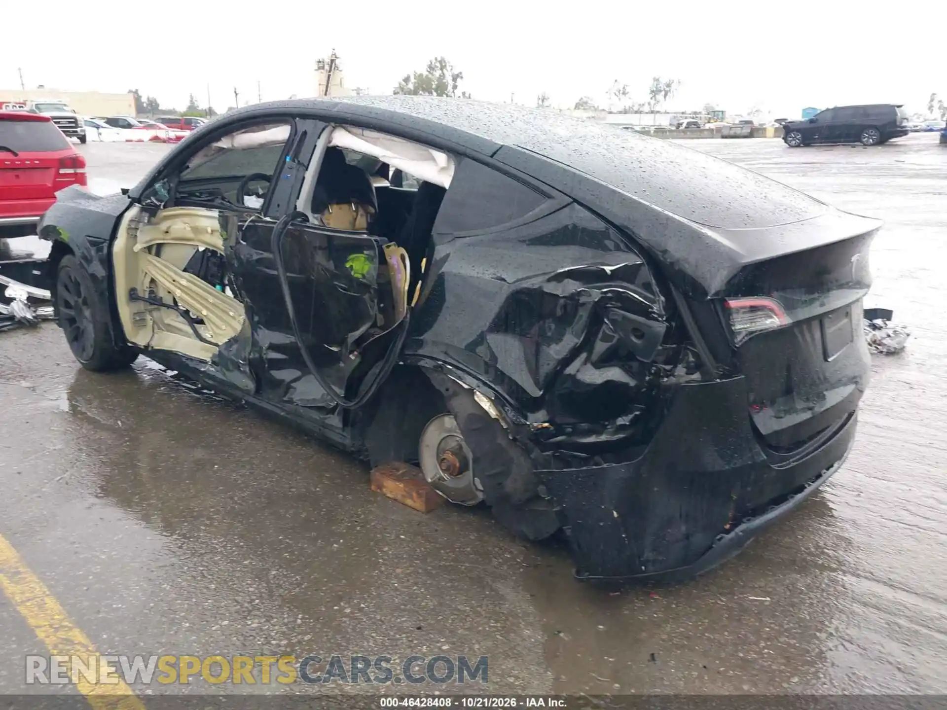 3 fotografías del automóvil dañado 5YJYGDEE2MF298035 TESLA MODEL Y 2021