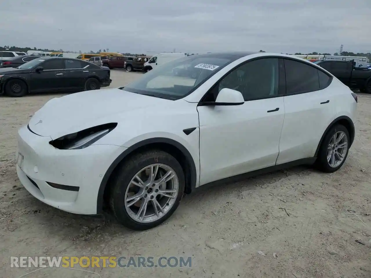 1 Photograph of a damaged car 5YJYGDEE3MF068276 TESLA MODEL Y 2021
