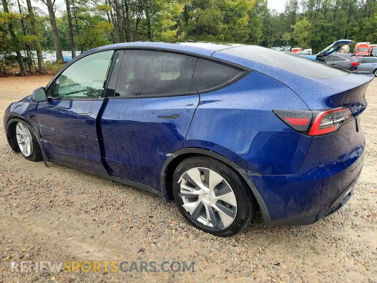 2 Photograph of a damaged car 5YJYGDEE3MF071369 TESLA MODEL Y 2021