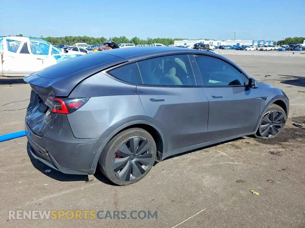 3 Photograph of a damaged car 5YJYGDEE3MF073381 TESLA MODEL Y 2021
