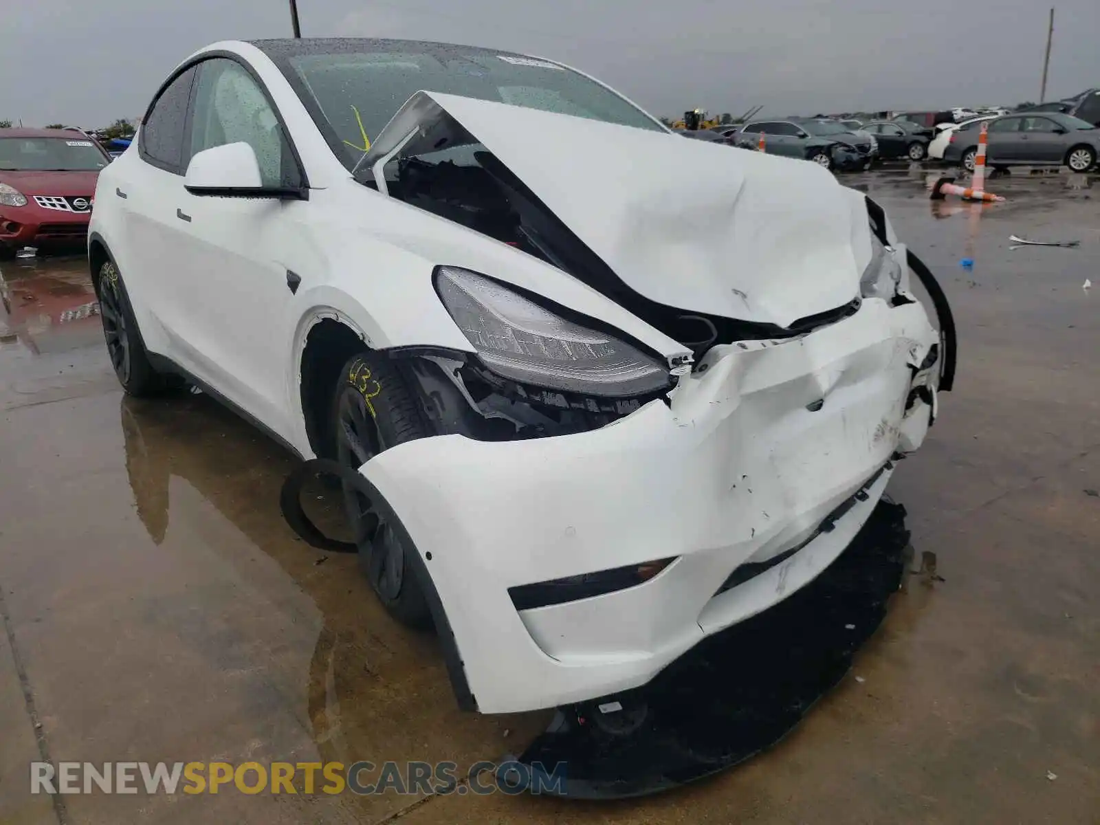 1 Photograph of a damaged car 5YJYGDEE3MF074739 TESLA MODEL Y 2021