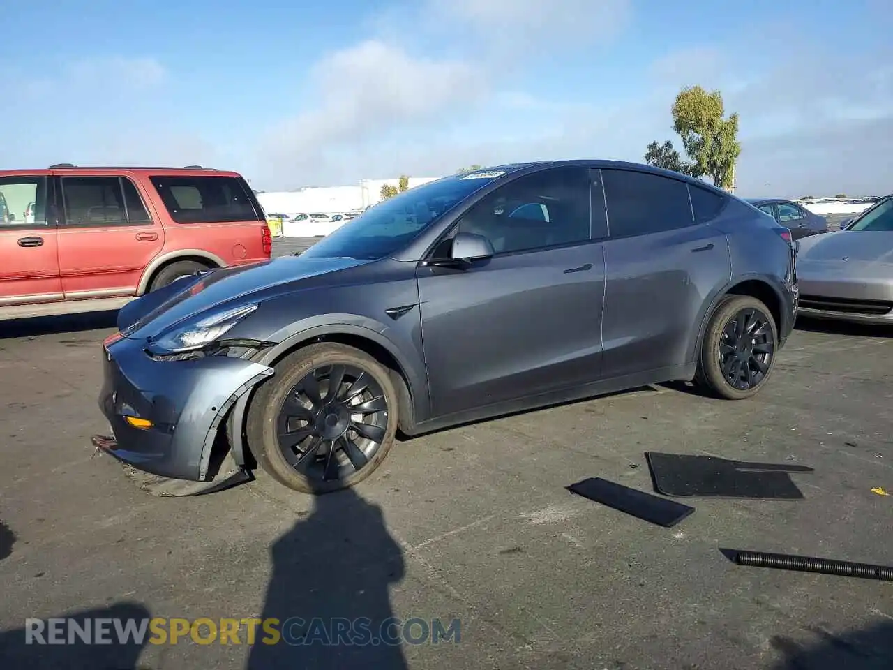 1 Photograph of a damaged car 5YJYGDEE3MF078239 TESLA MODEL Y 2021
