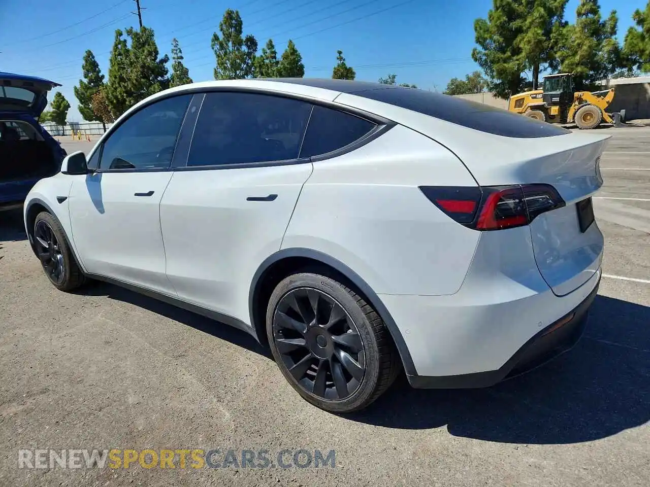 2 Photograph of a damaged car 5YJYGDEE3MF098359 TESLA MODEL Y 2021