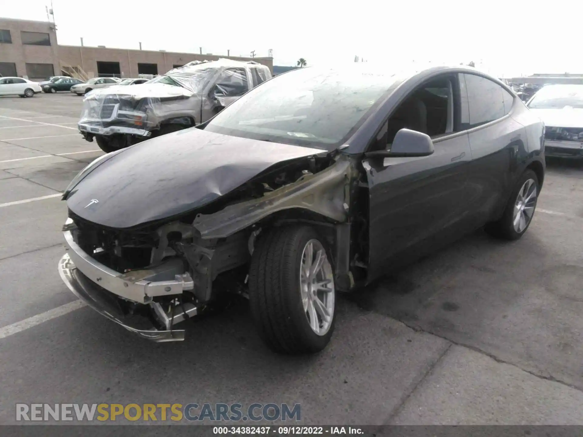 2 Photograph of a damaged car 5YJYGDEE3MF146328 TESLA MODEL Y 2021