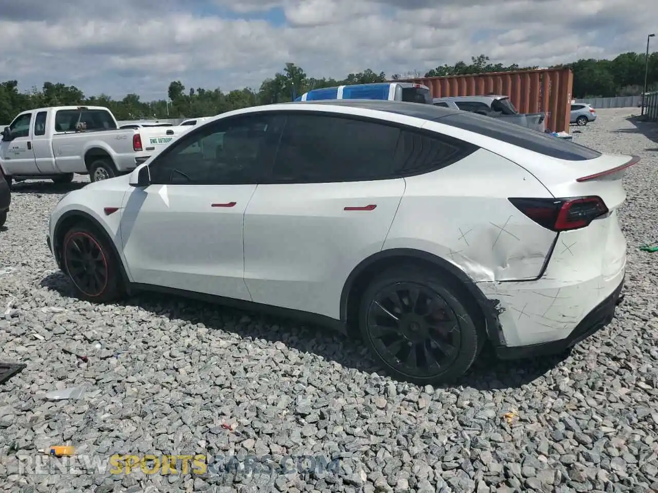 2 Photograph of a damaged car 5YJYGDEE3MF192337 TESLA MODEL Y 2021