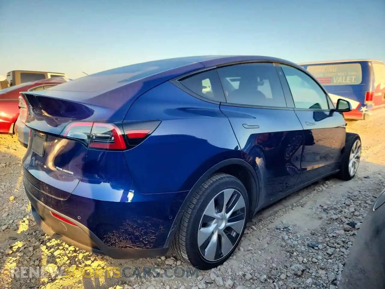 3 Фотография поврежденного автомобиля 5YJYGDEE3MF213249 TESLA MODEL Y 2021