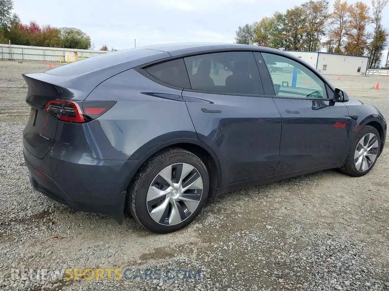 3 Photograph of a damaged car 5YJYGDEE3MF241343 TESLA MODEL Y 2021
