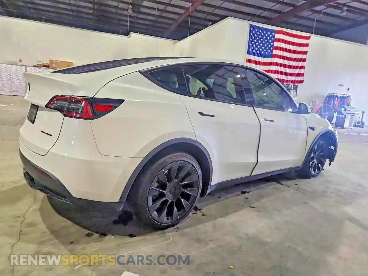 3 Photograph of a damaged car 5YJYGDEE3MF248048 TESLA MODEL Y 2021