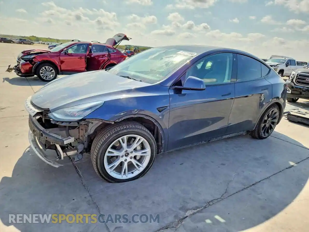 1 Photograph of a damaged car 5YJYGDEE3MF265822 TESLA MODEL Y 2021
