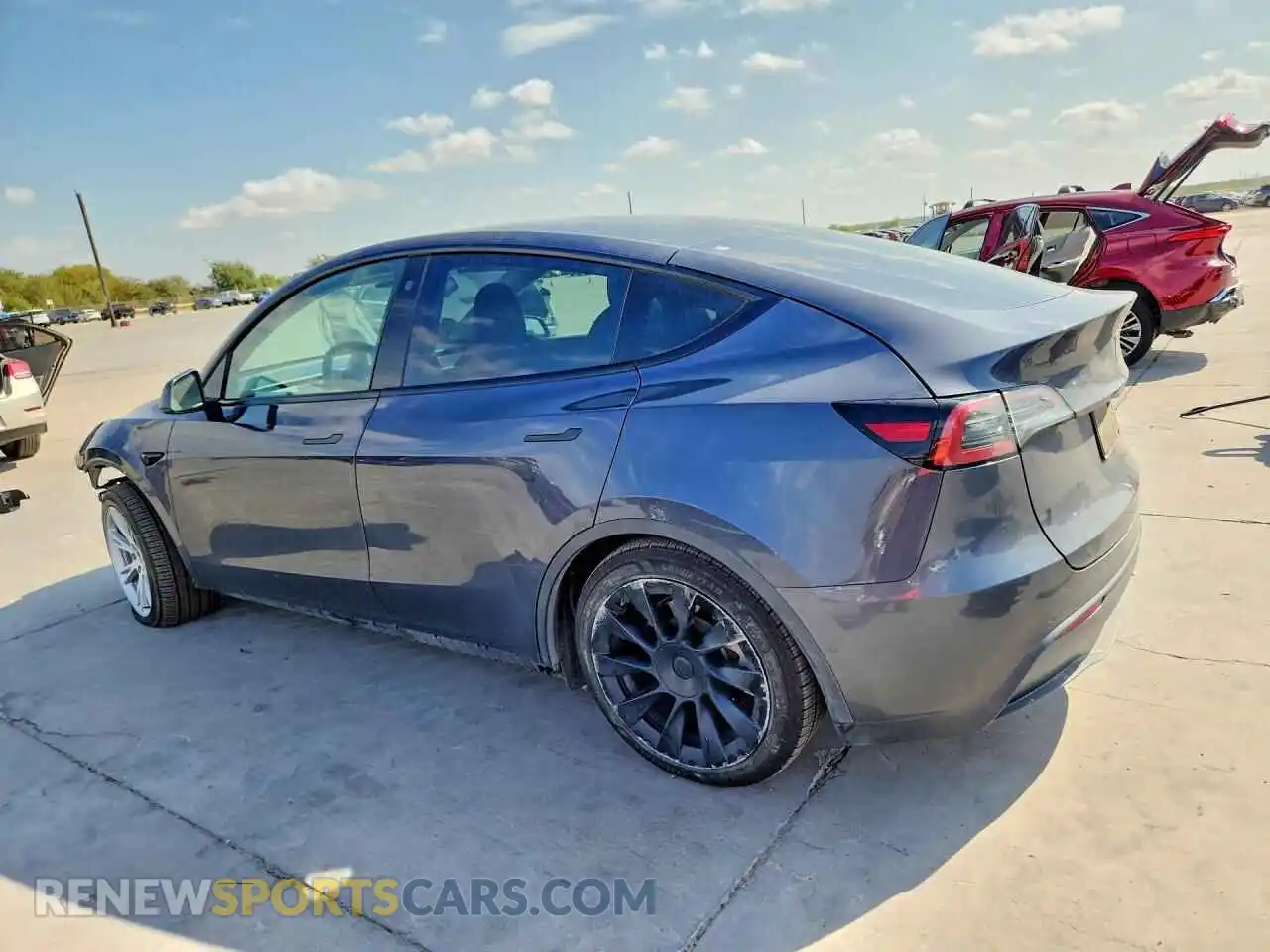 2 Photograph of a damaged car 5YJYGDEE3MF265822 TESLA MODEL Y 2021