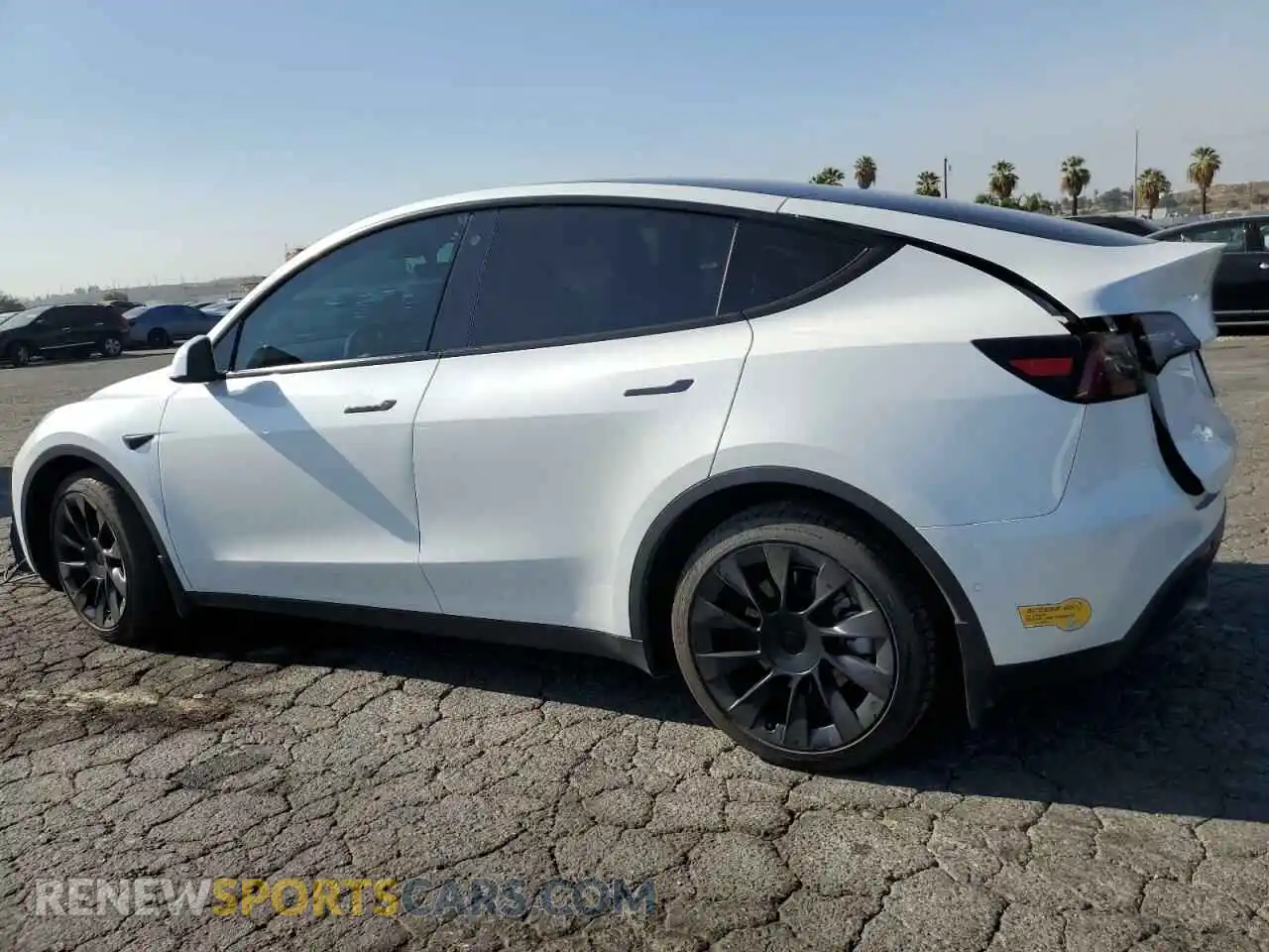 2 Photograph of a damaged car 5YJYGDEE3MF276609 TESLA MODEL Y 2021