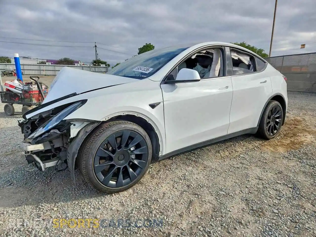 1 Photograph of a damaged car 5YJYGDEE3MF282829 TESLA MODEL Y 2021