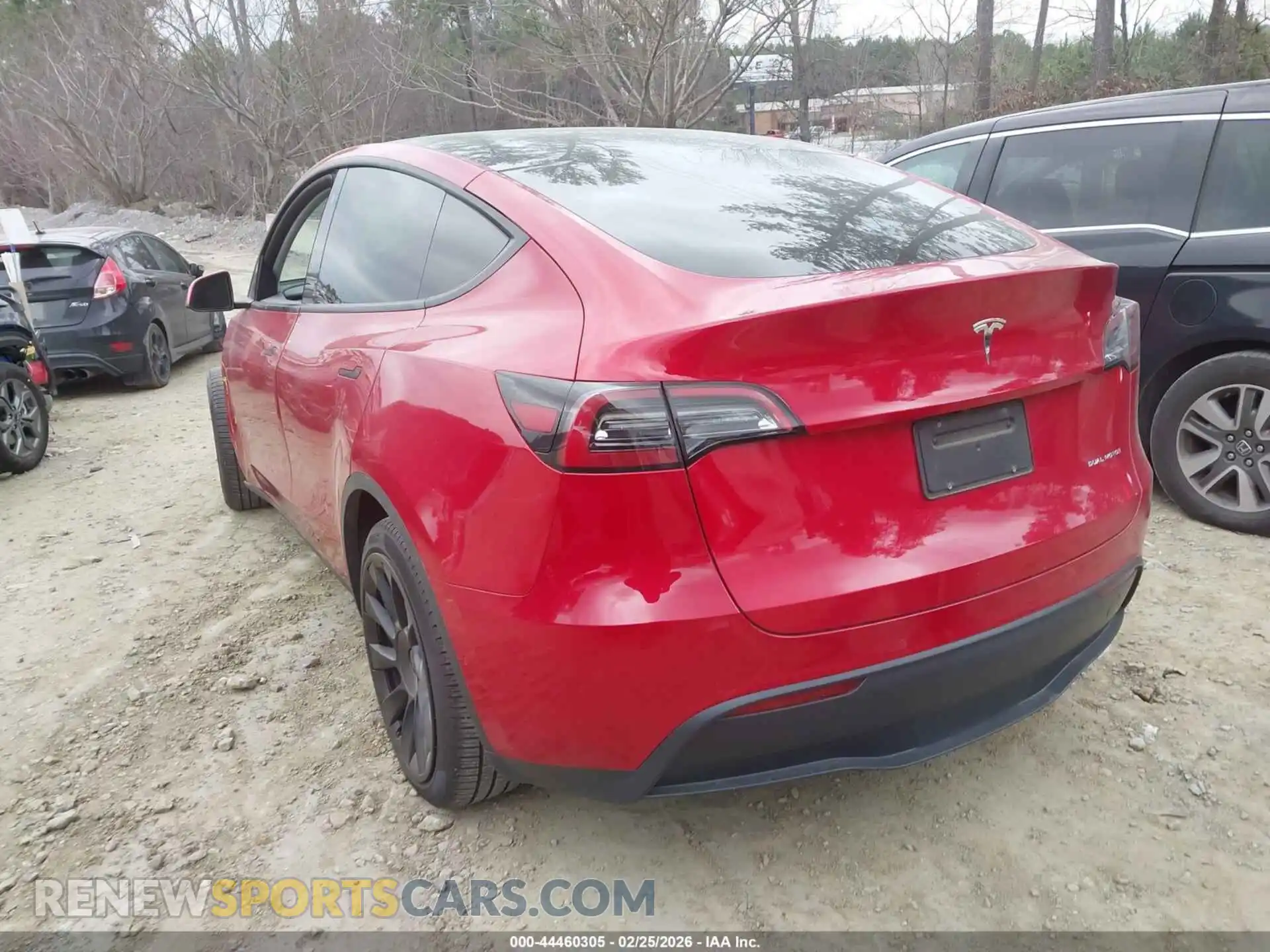 3 Photograph of a damaged car 5YJYGDEE3MF287027 TESLA MODEL Y 2021