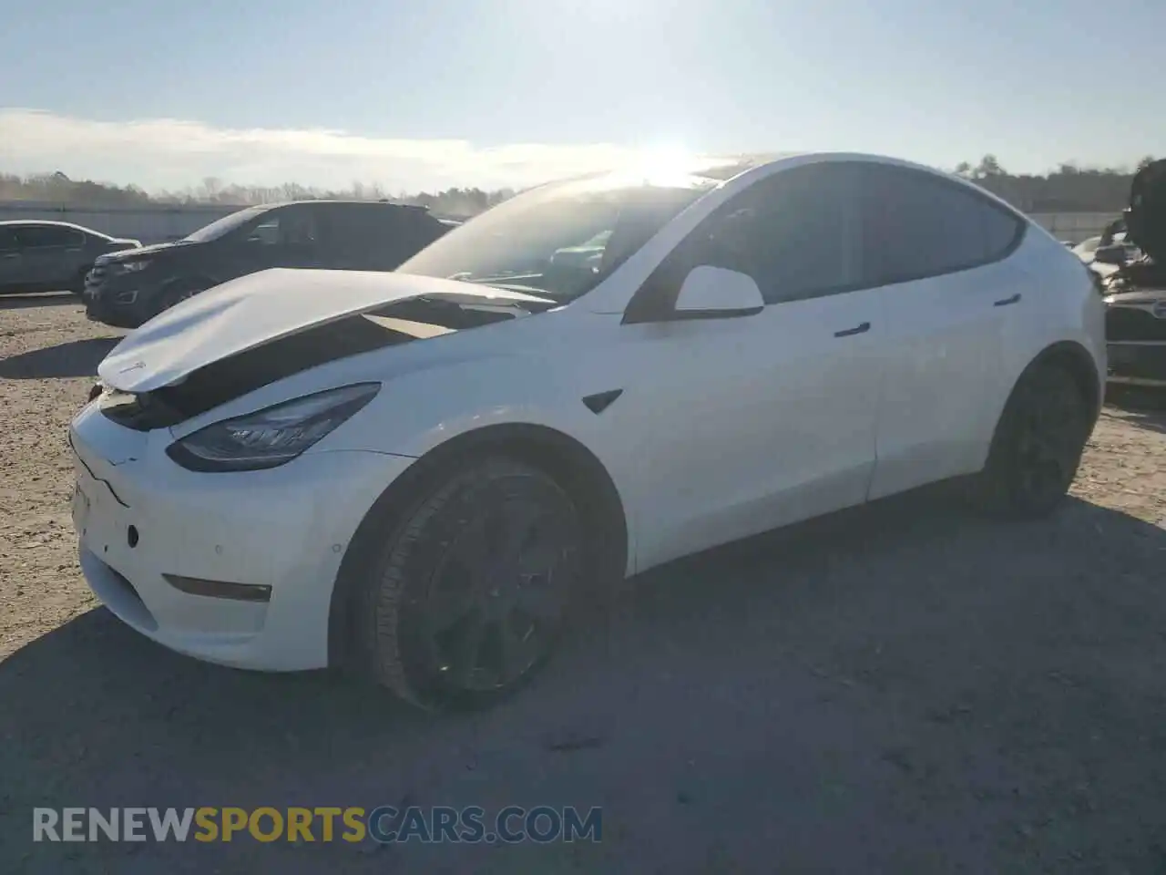 1 Photograph of a damaged car 5YJYGDEE3MF299047 TESLA MODEL Y 2021