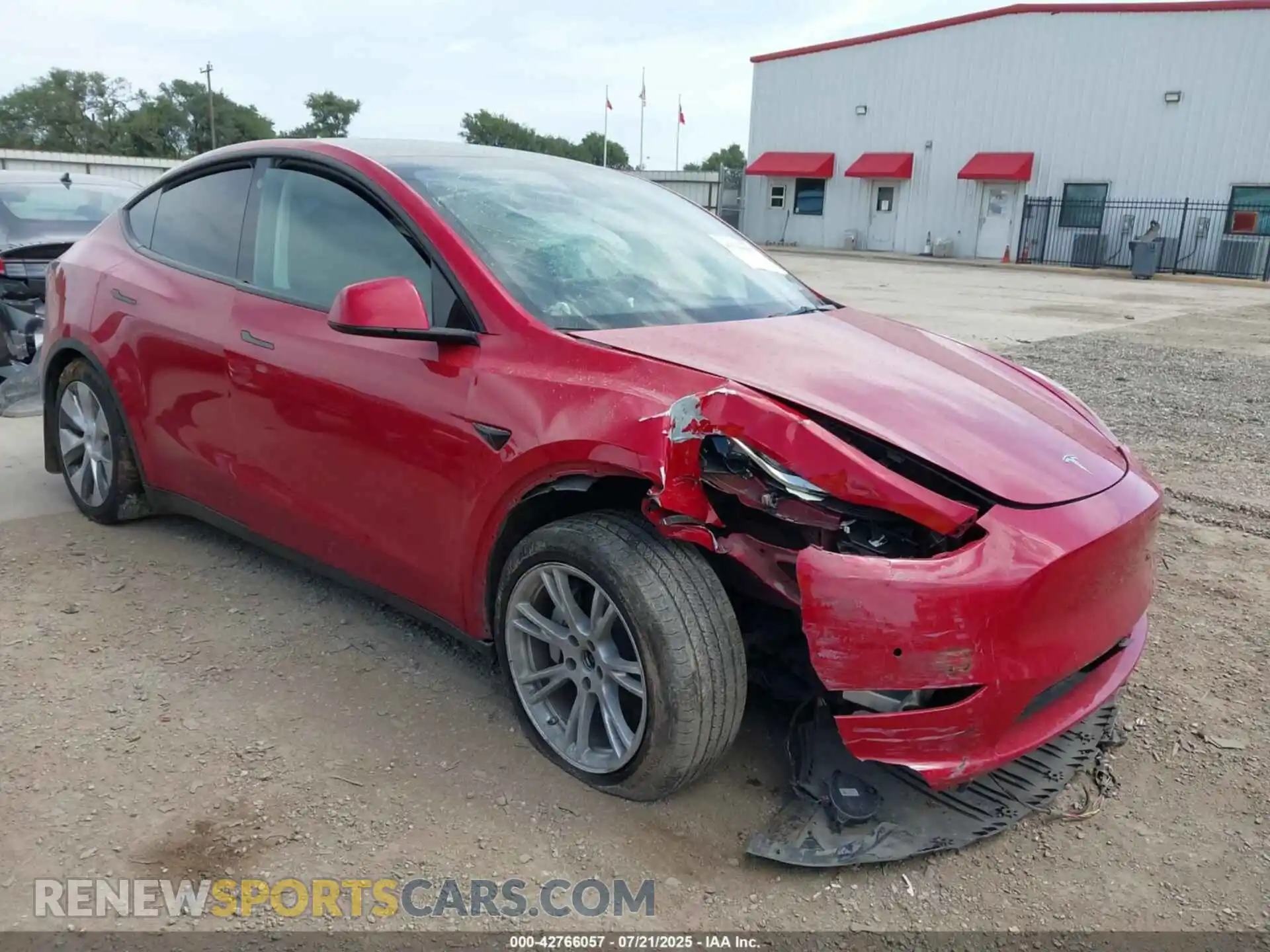 1 Photograph of a damaged car 5YJYGDEE3MF303694 TESLA MODEL Y 2021