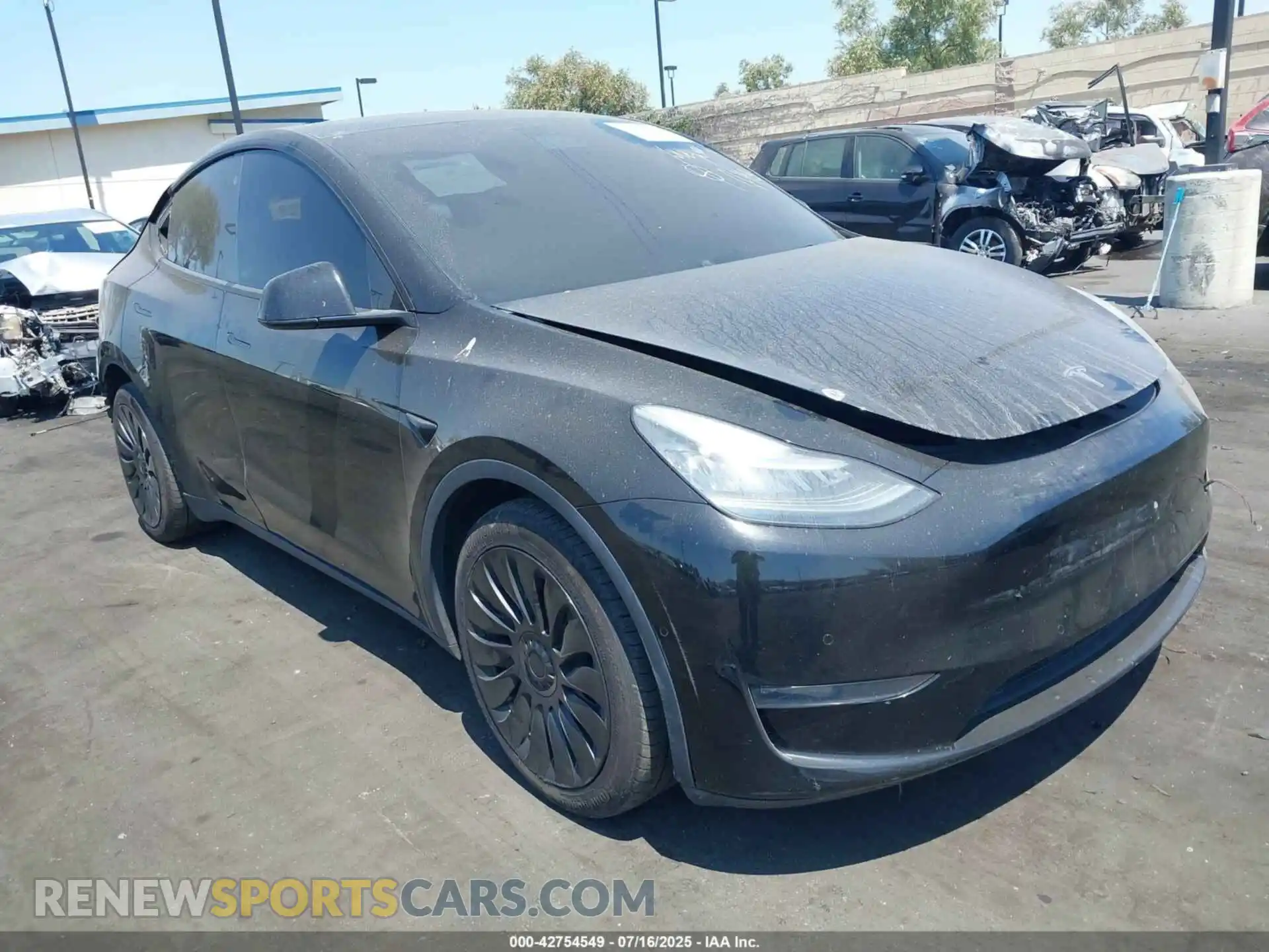 1 Photograph of a damaged car 5YJYGDEE4MF067203 TESLA MODEL Y 2021