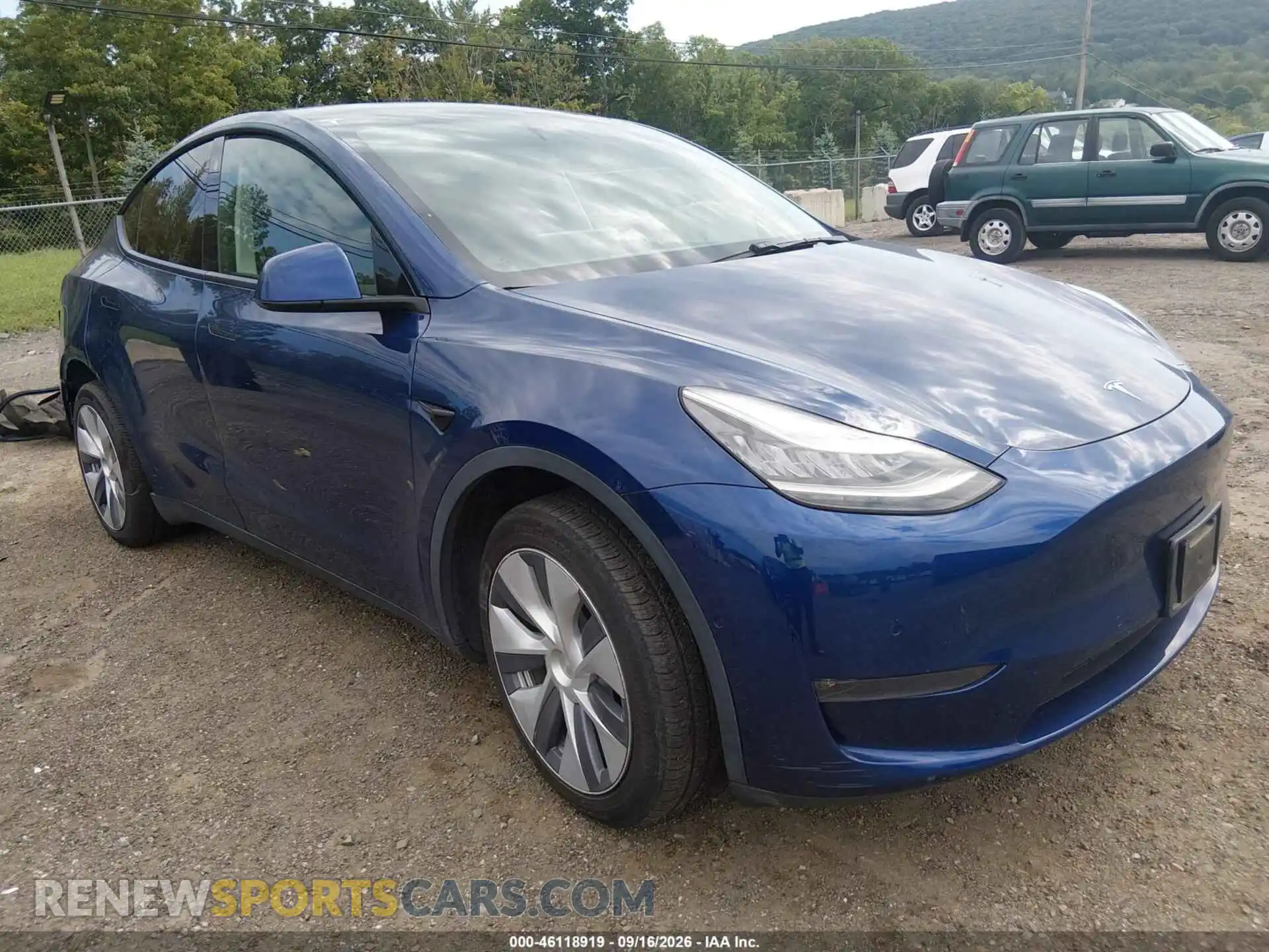 1 Photograph of a damaged car 5YJYGDEE4MF071316 TESLA MODEL Y 2021