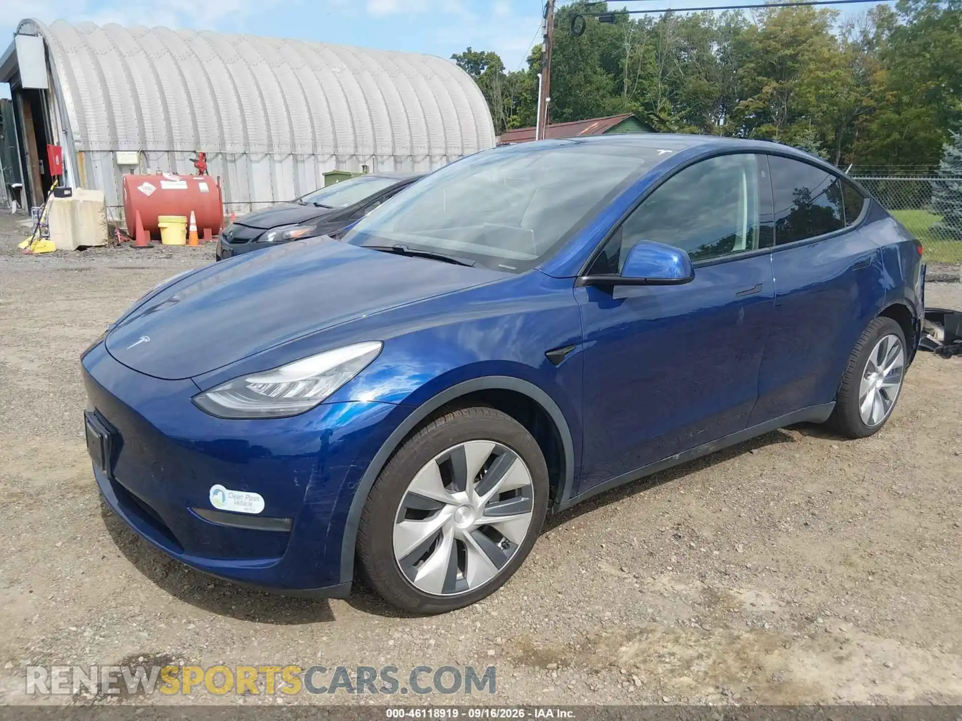 2 Photograph of a damaged car 5YJYGDEE4MF071316 TESLA MODEL Y 2021