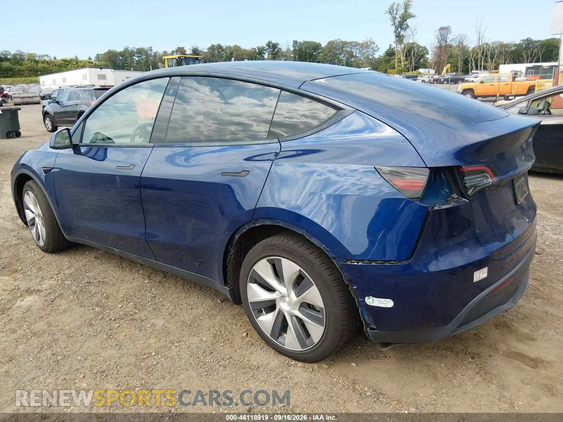 3 Photograph of a damaged car 5YJYGDEE4MF071316 TESLA MODEL Y 2021