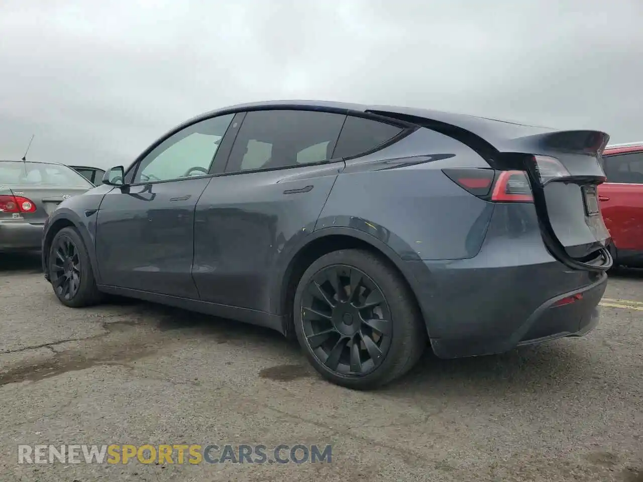 2 Photograph of a damaged car 5YJYGDEE4MF080260 TESLA MODEL Y 2021