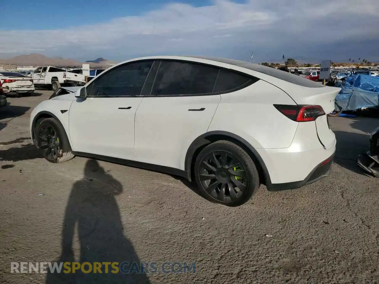 2 Photograph of a damaged car 5YJYGDEE4MF081148 TESLA MODEL Y 2021
