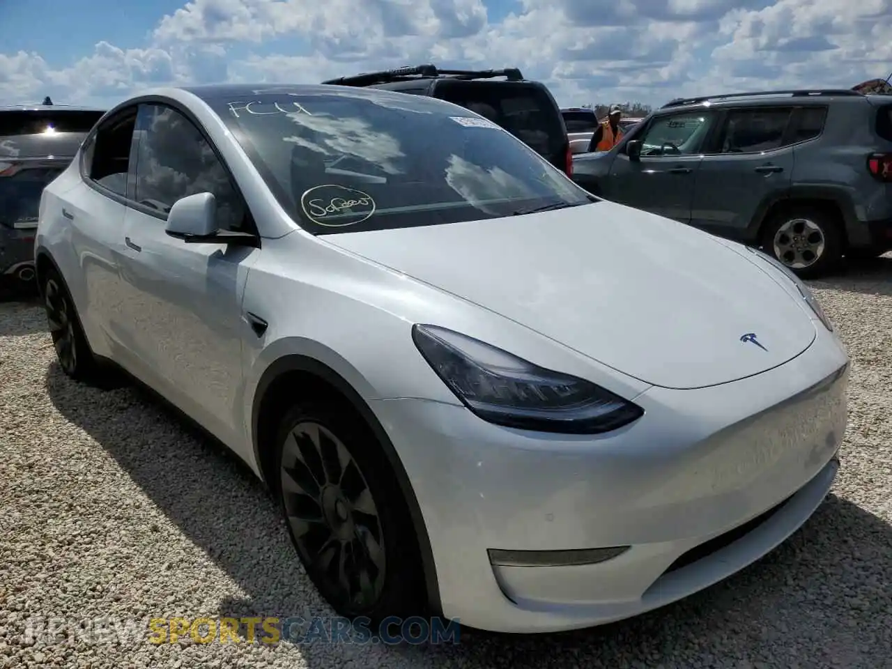 1 Photograph of a damaged car 5YJYGDEE4MF087712 TESLA MODEL Y 2021
