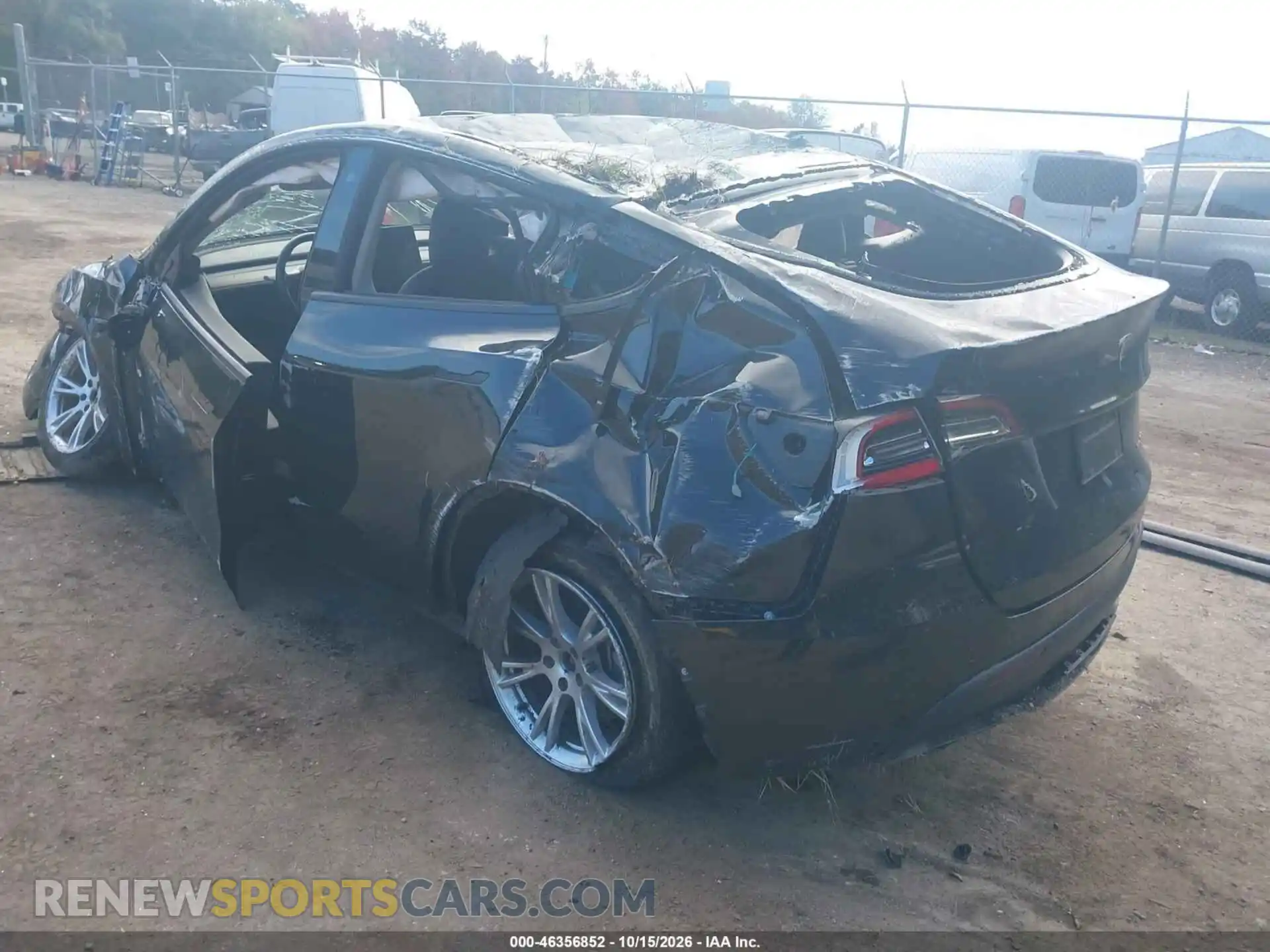 3 Photograph of a damaged car 5YJYGDEE4MF089332 TESLA MODEL Y 2021
