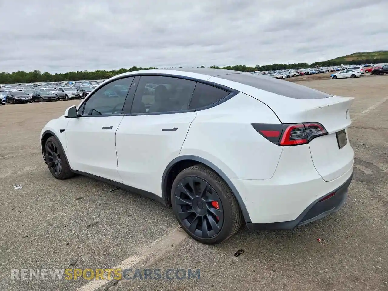 2 Photograph of a damaged car 5YJYGDEE4MF089881 TESLA MODEL Y 2021