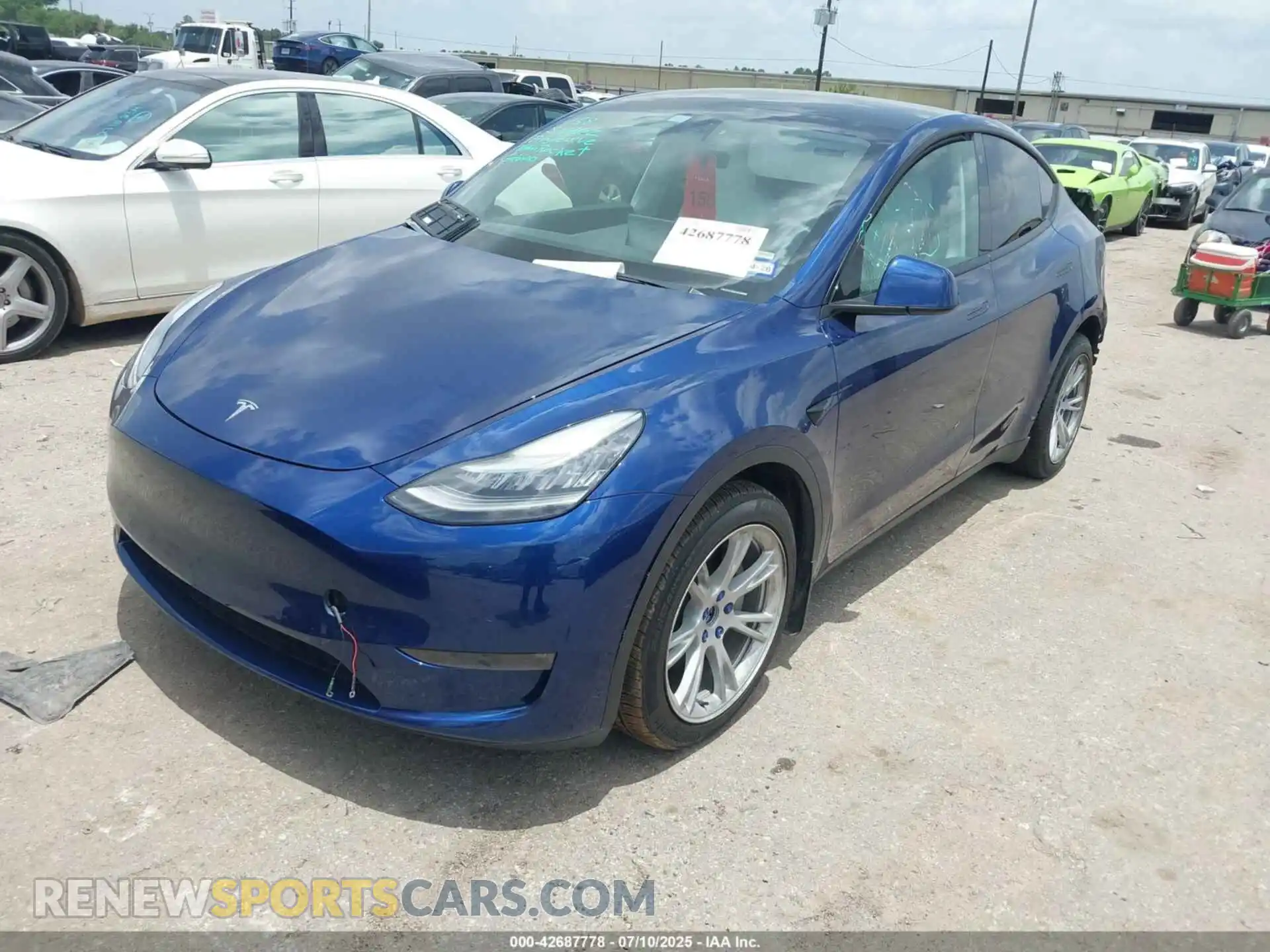 2 Photograph of a damaged car 5YJYGDEE4MF090058 TESLA MODEL Y 2021