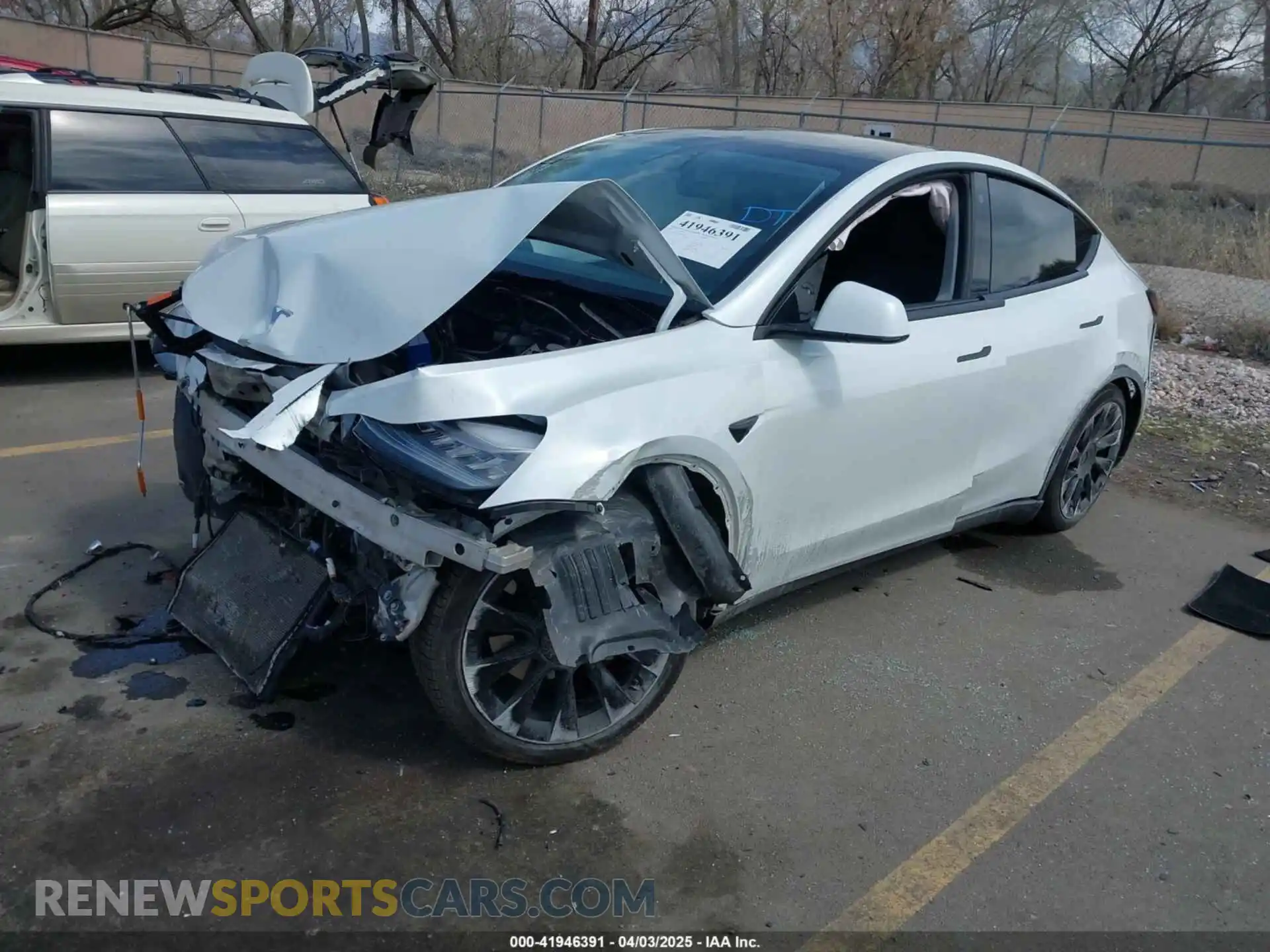 2 Photograph of a damaged car 5YJYGDEE4MF095289 TESLA MODEL Y 2021