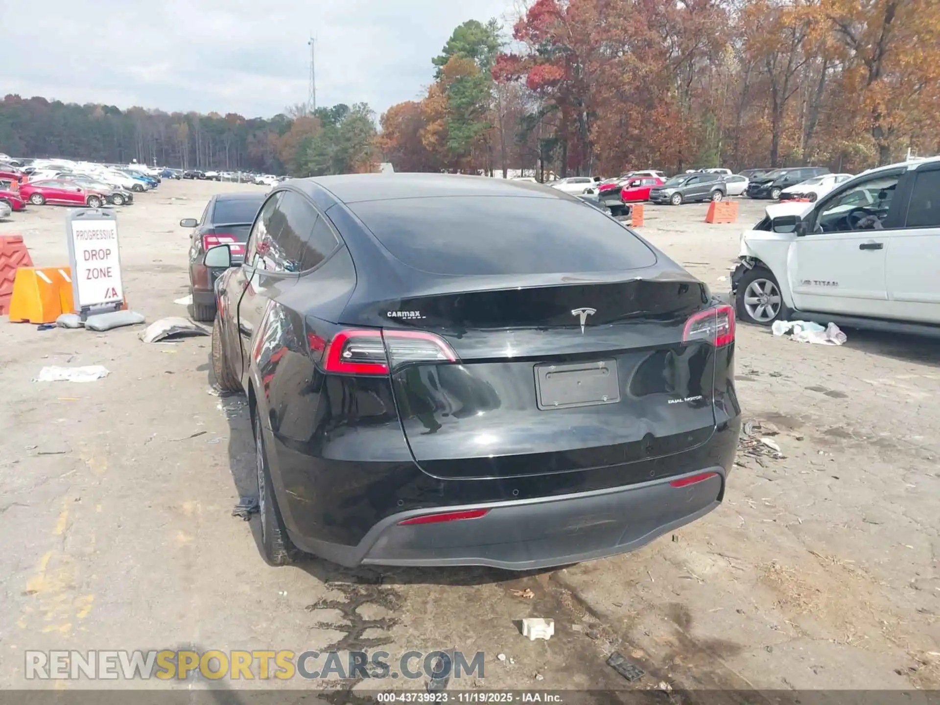 3 Photograph of a damaged car 5YJYGDEE4MF118554 TESLA MODEL Y 2021