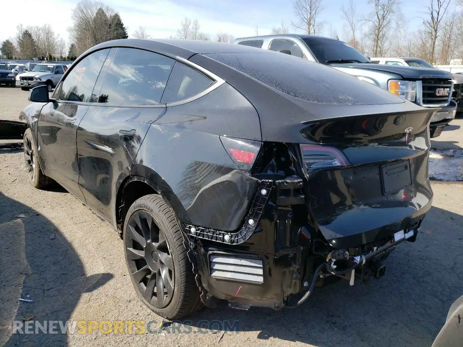 3 Photograph of a damaged car 5YJYGDEE4MF123110 TESLA MODEL Y 2021