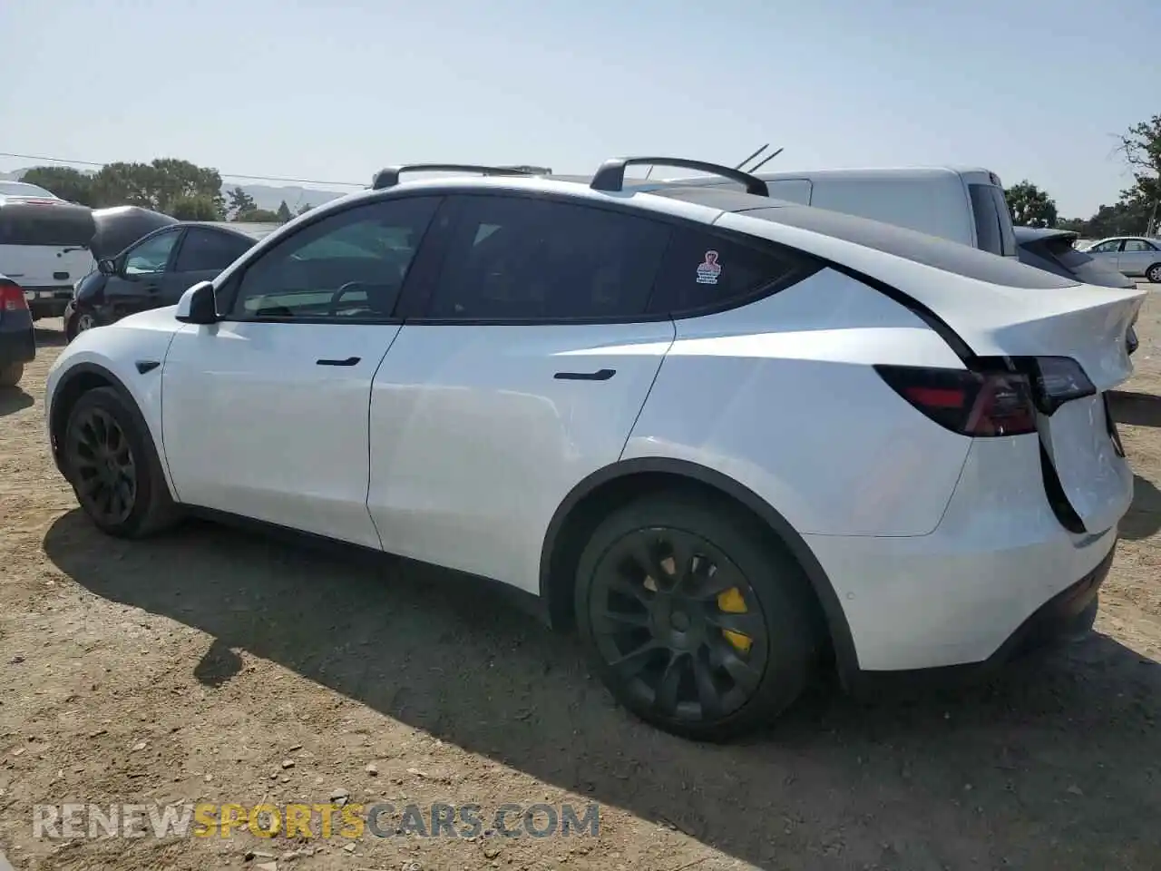 2 Photograph of a damaged car 5YJYGDEE4MF152686 TESLA MODEL Y 2021