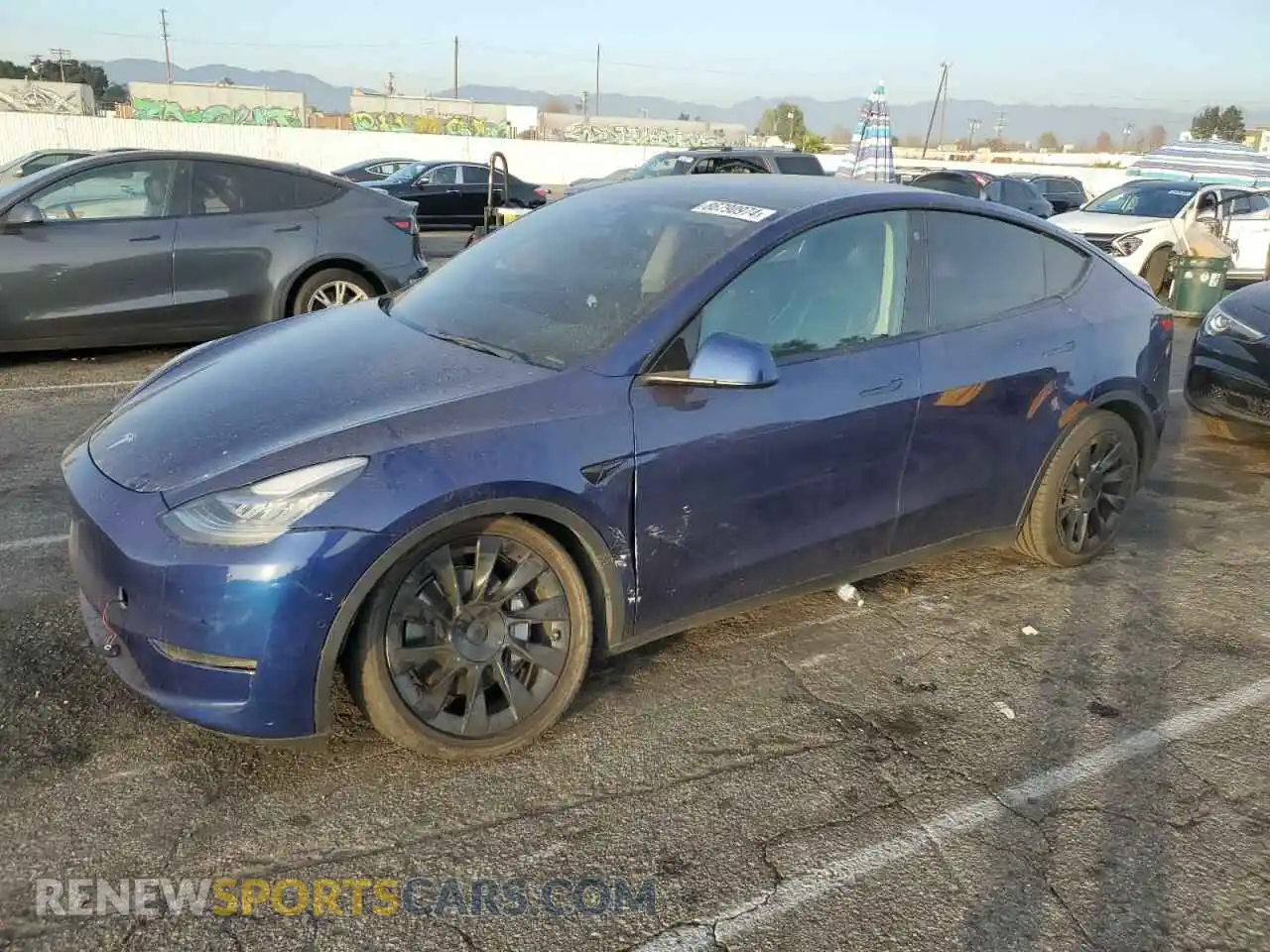 1 Photograph of a damaged car 5YJYGDEE4MF160352 TESLA MODEL Y 2021