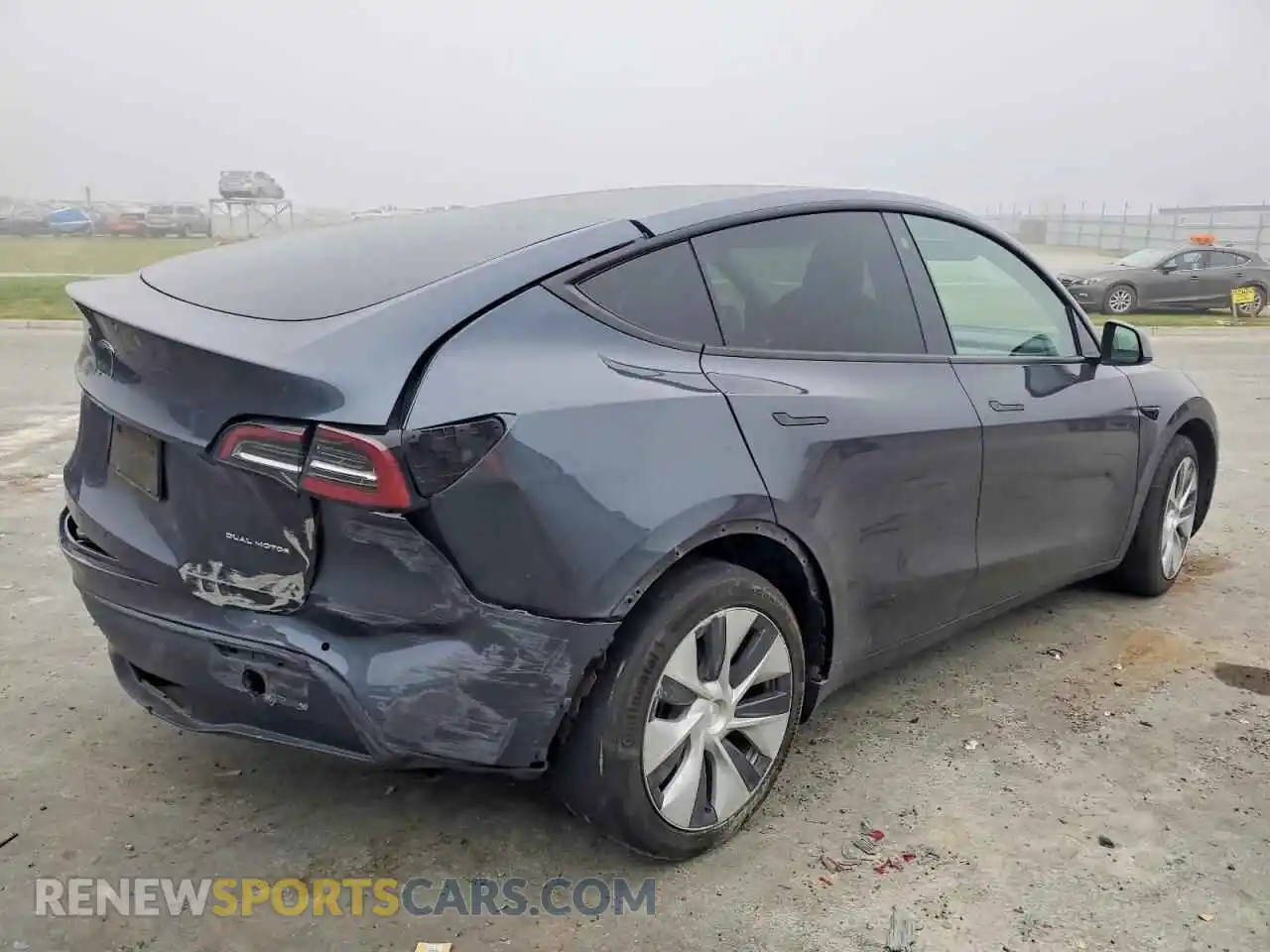 3 Photograph of a damaged car 5YJYGDEE4MF160898 TESLA MODEL Y 2021