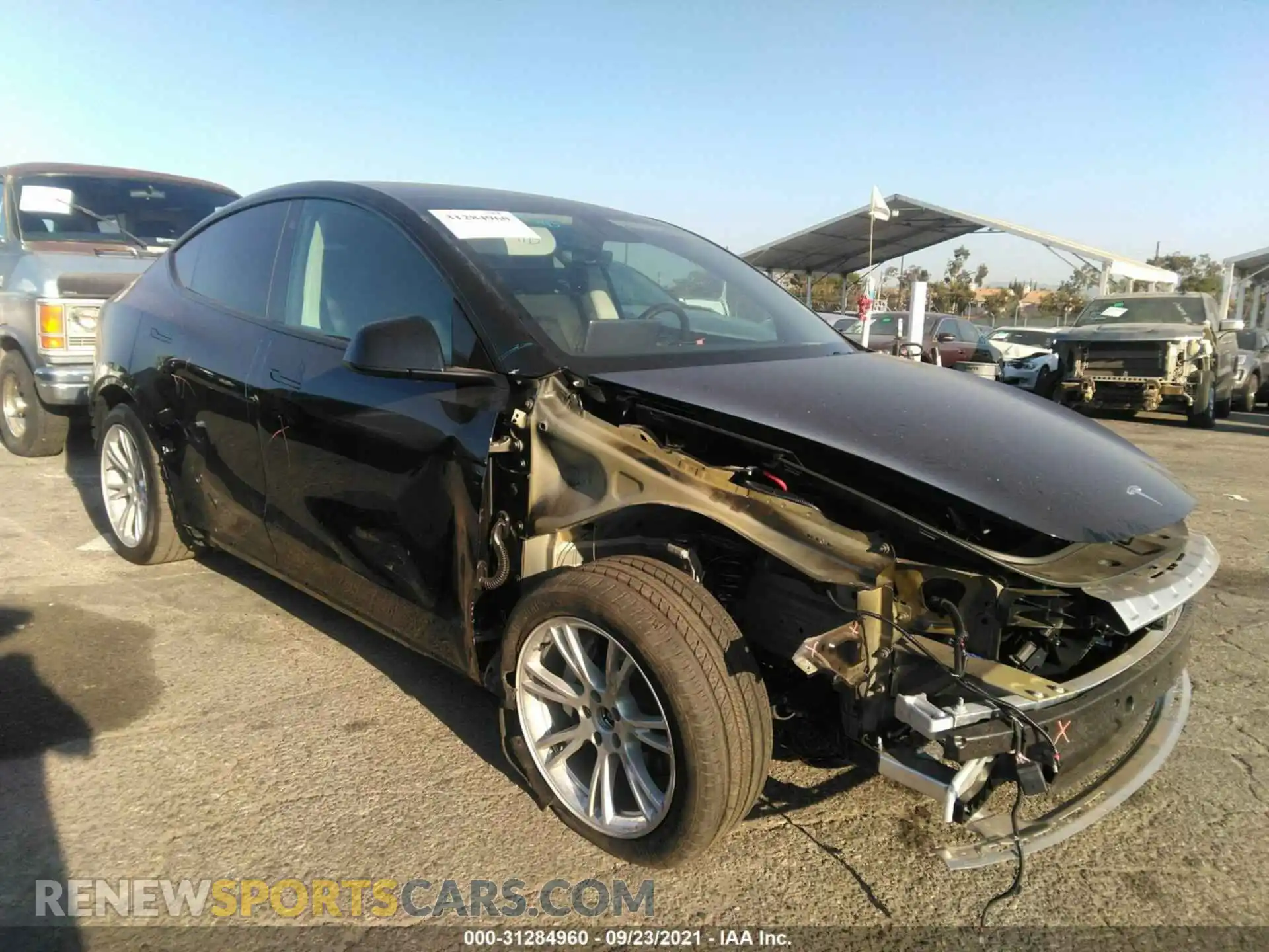 1 Photograph of a damaged car 5YJYGDEE4MF161162 TESLA MODEL Y 2021