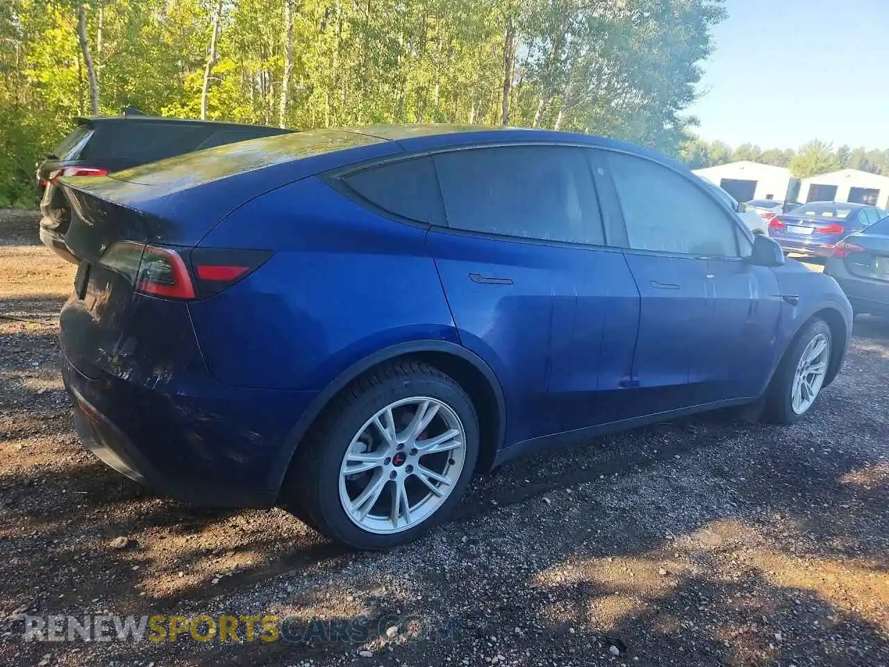 3 Photograph of a damaged car 5YJYGDEE4MF185557 TESLA MODEL Y 2021