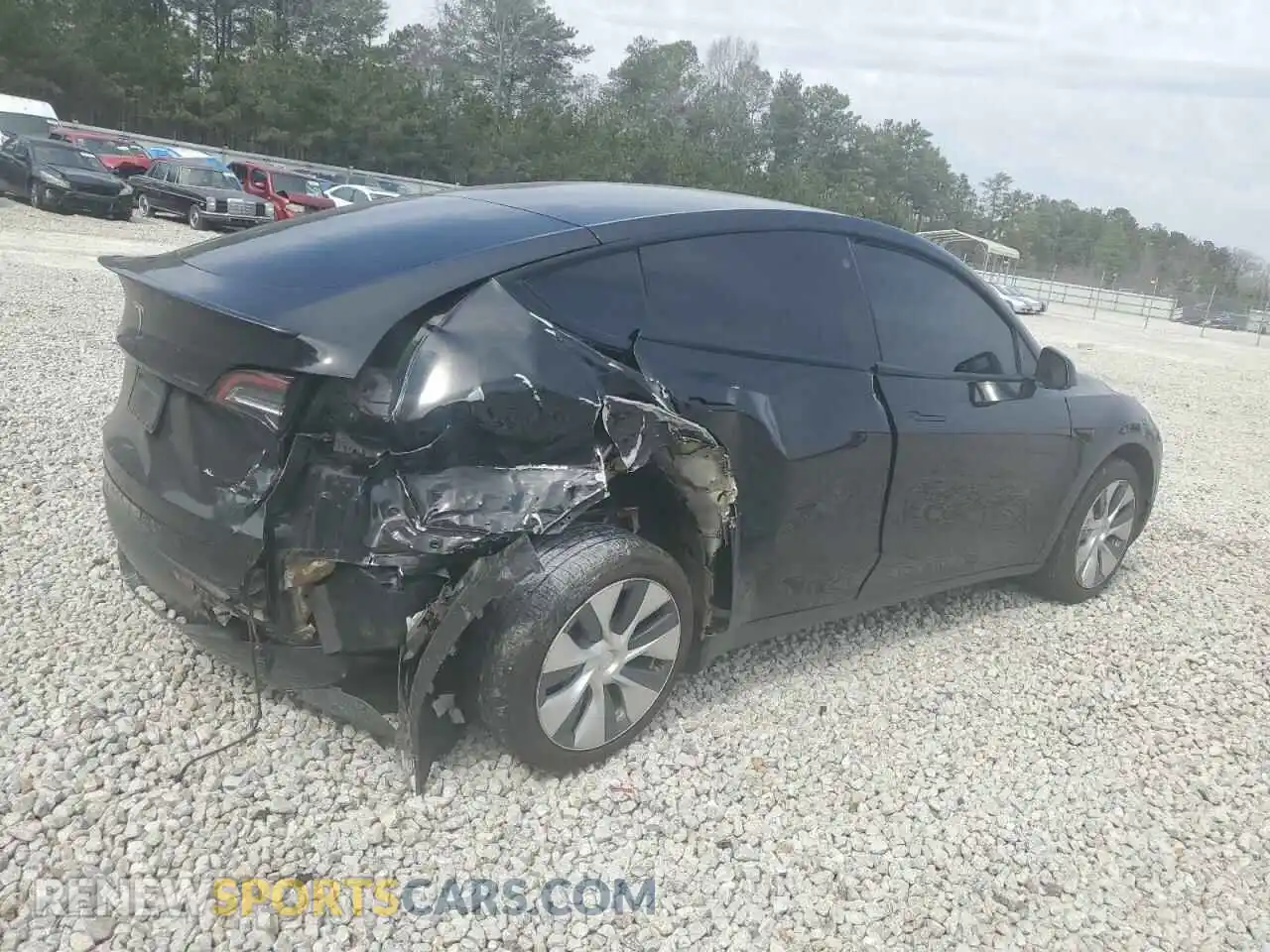 3 Photograph of a damaged car 5YJYGDEE4MF196364 TESLA MODEL Y 2021