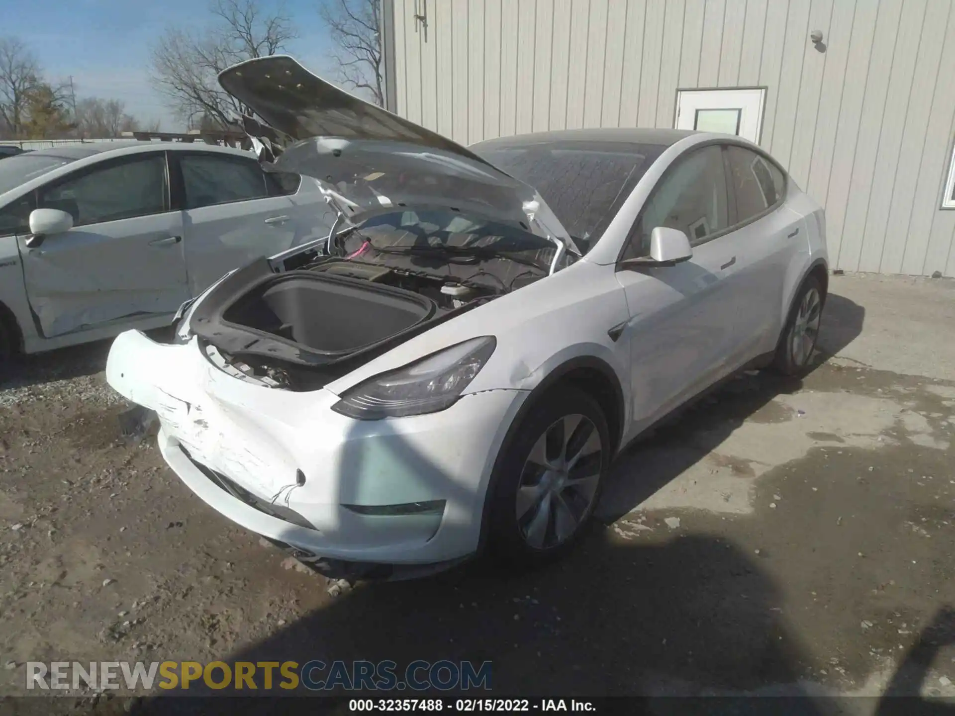 2 Photograph of a damaged car 5YJYGDEE4MF204933 TESLA MODEL Y 2021