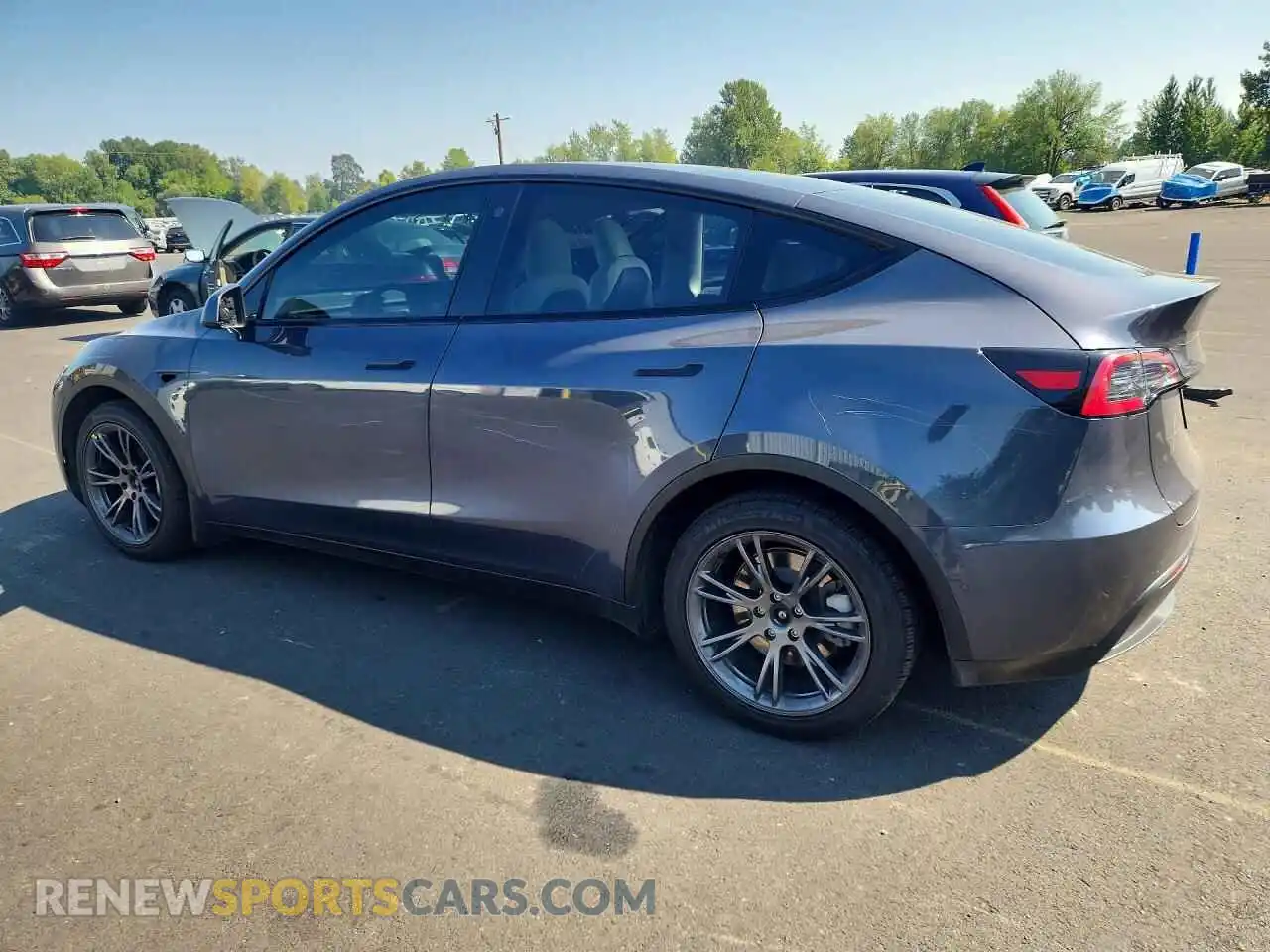2 Photograph of a damaged car 5YJYGDEE4MF224471 TESLA MODEL Y 2021