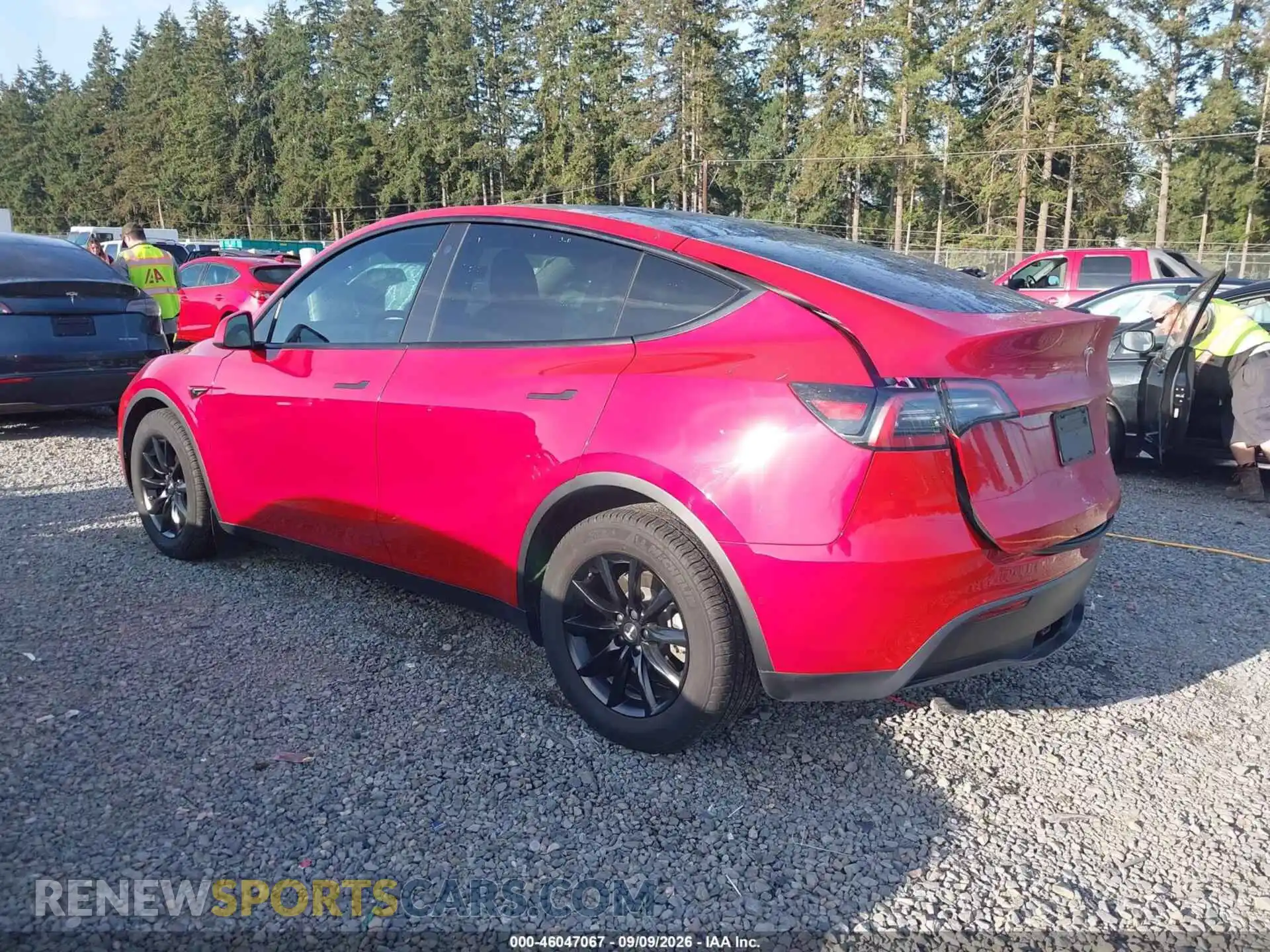 3 Photograph of a damaged car 5YJYGDEE4MF240914 TESLA MODEL Y 2021