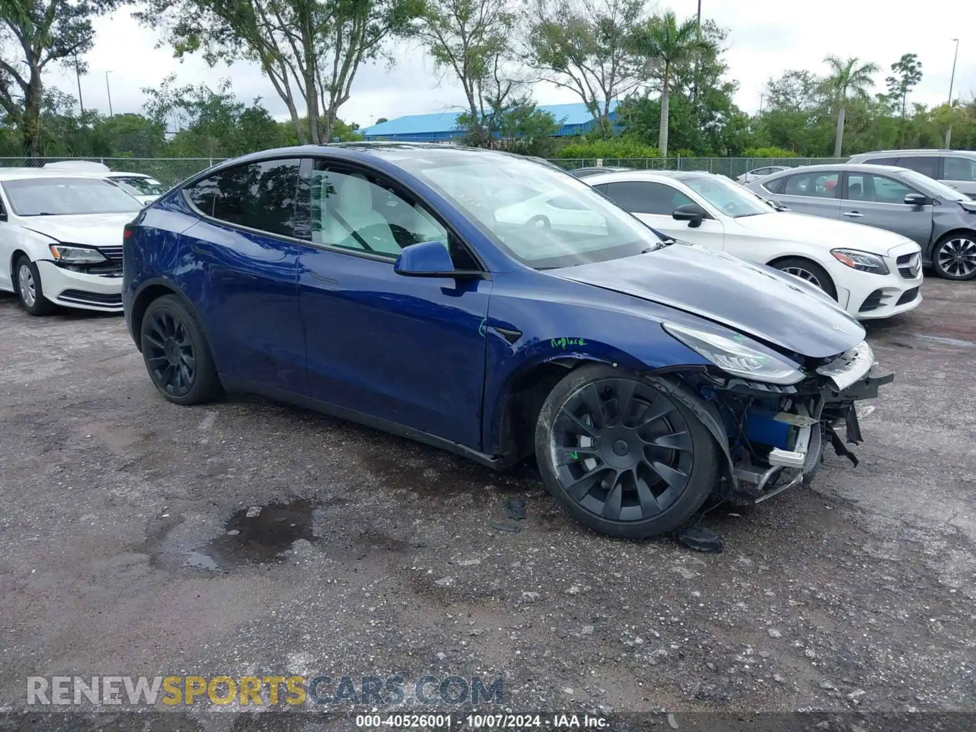 1 Photograph of a damaged car 5YJYGDEE4MF243120 TESLA MODEL Y 2021