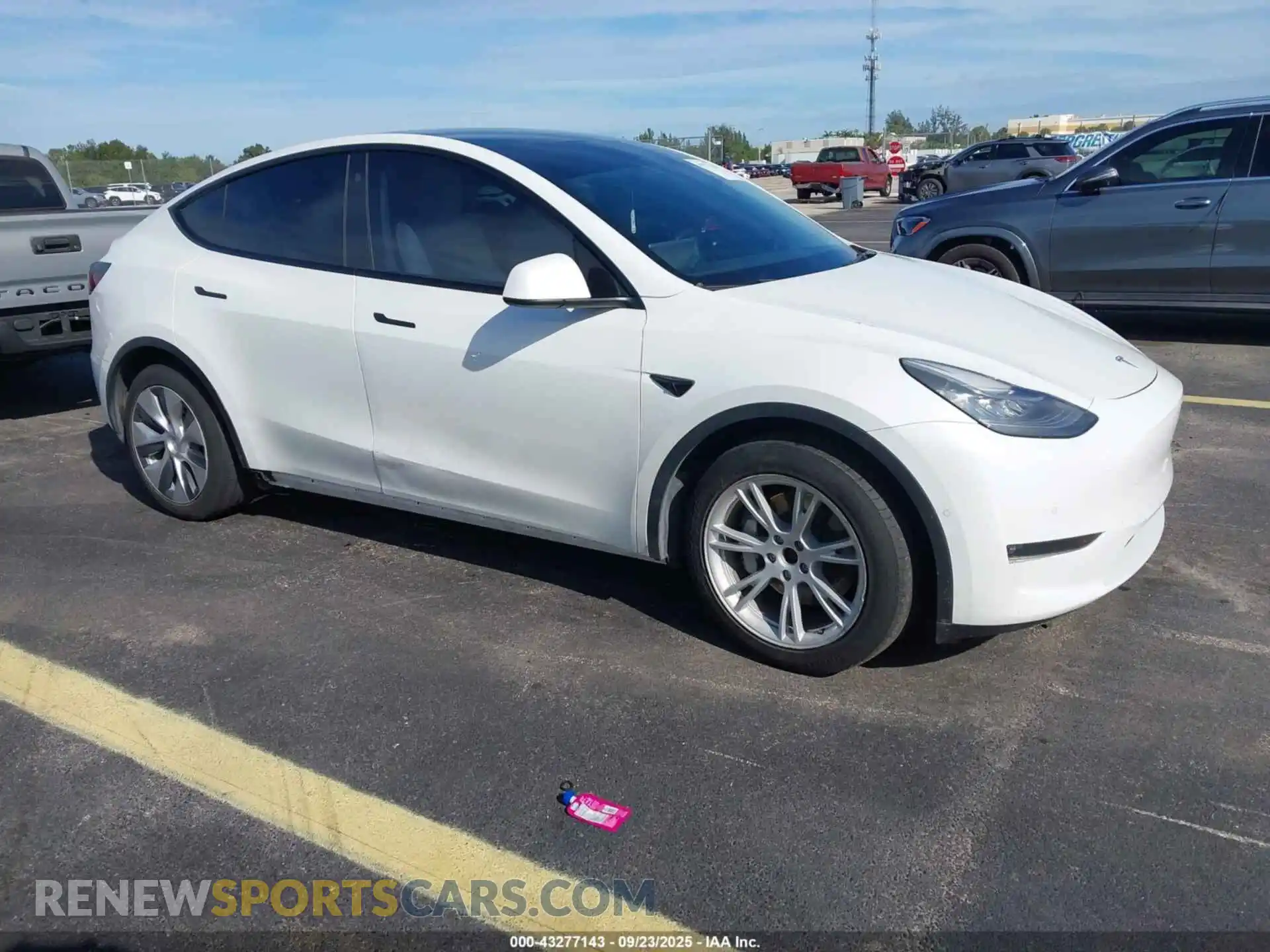 1 Фотография поврежденного автомобиля 5YJYGDEE4MF252819 TESLA MODEL Y 2021