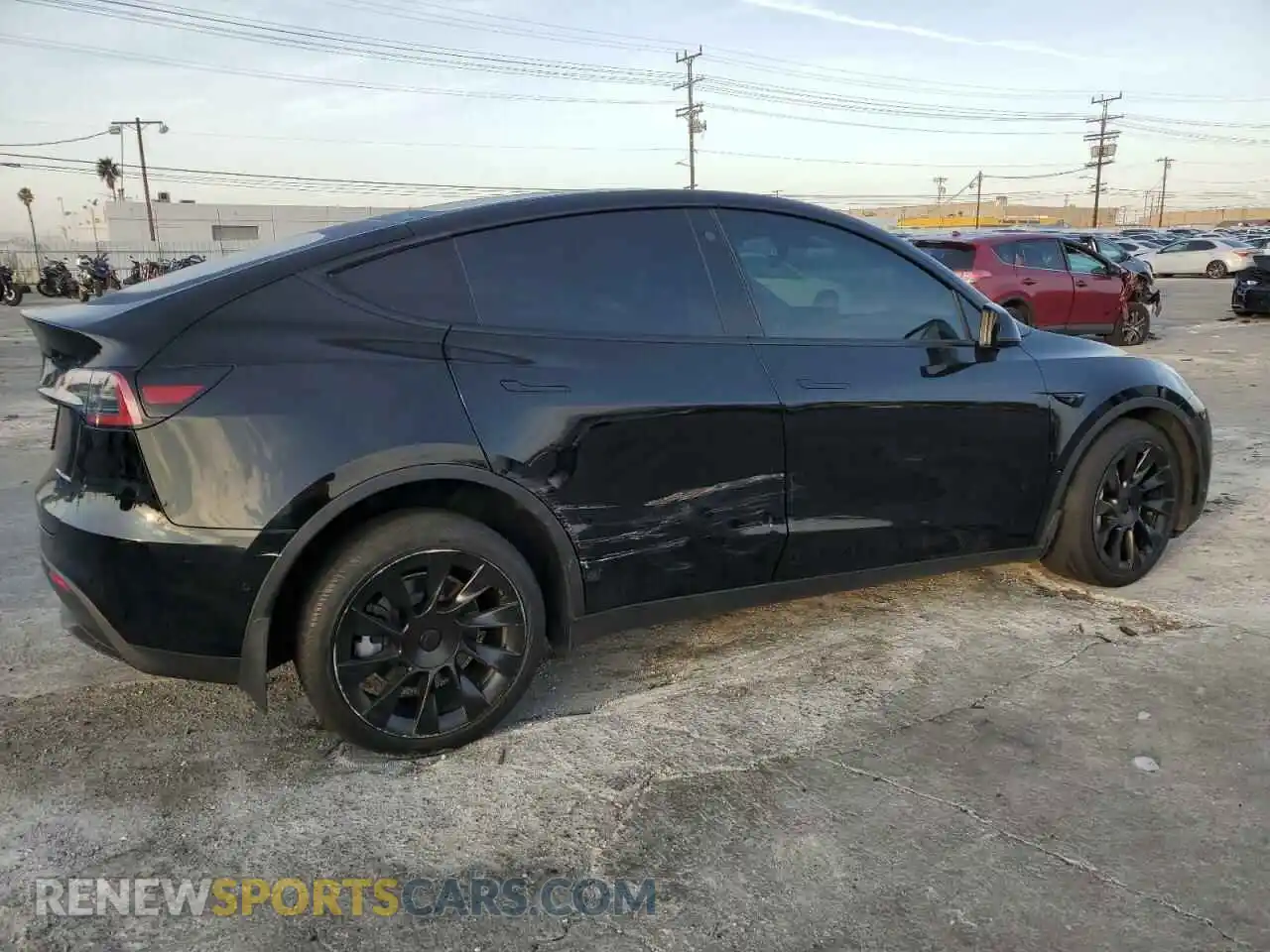 3 Photograph of a damaged car 5YJYGDEE4MF270530 TESLA MODEL Y 2021